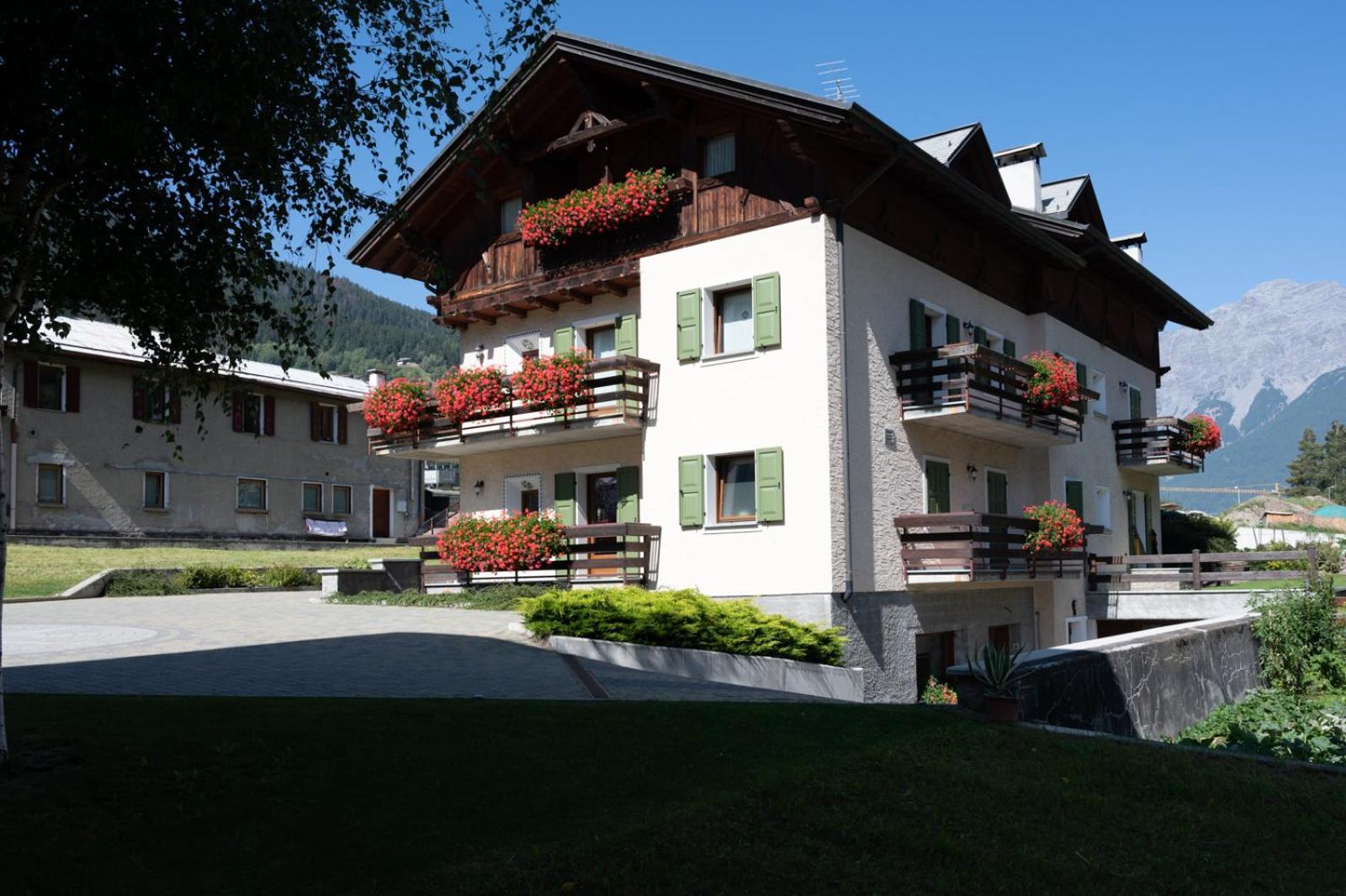 Casa Le Rondini Apartment Valdisotto Luaran gambar