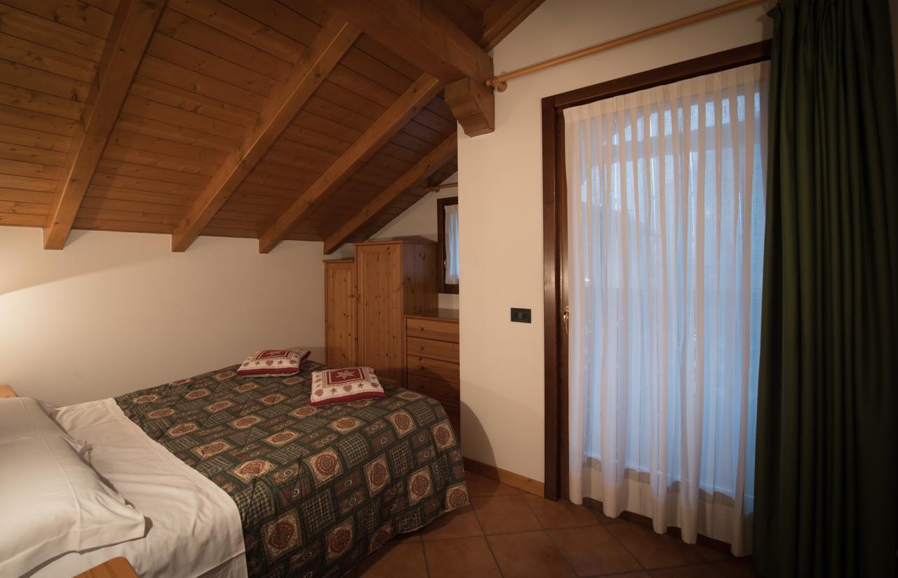 Casa Le Rondini Apartment Valdisotto Luaran gambar