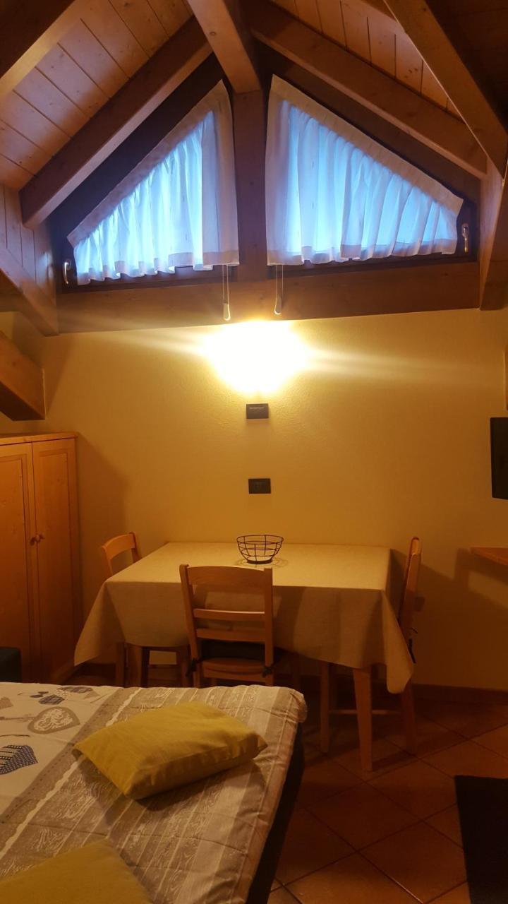 Casa Le Rondini Apartment Valdisotto Luaran gambar