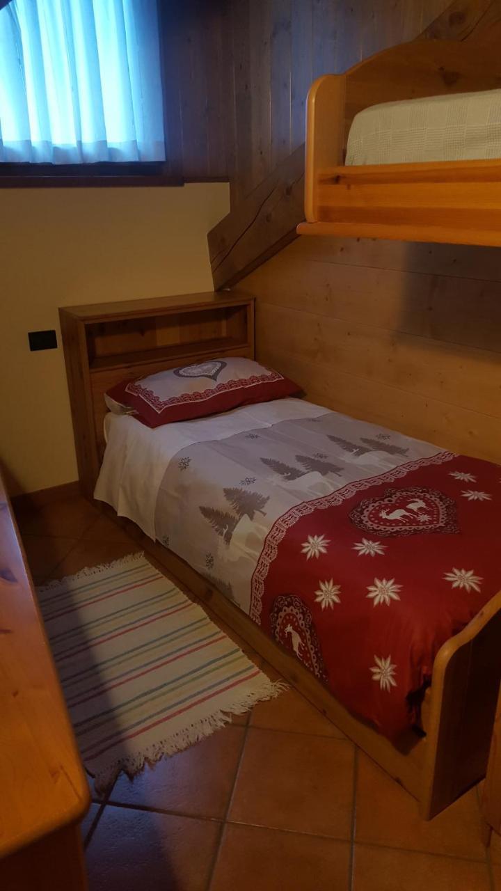 Casa Le Rondini Apartment Valdisotto Luaran gambar